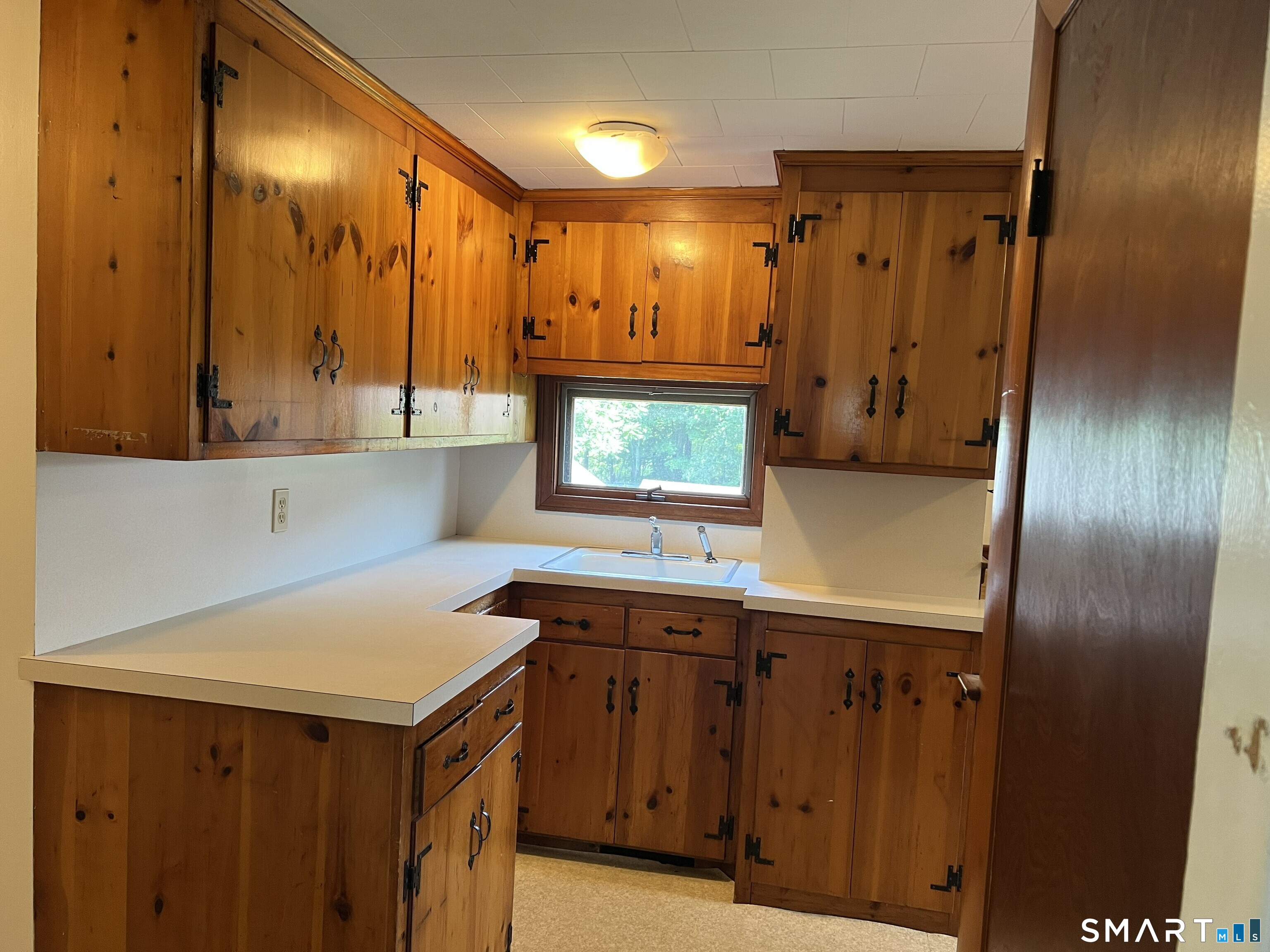 37 Pearl Street Unit: B