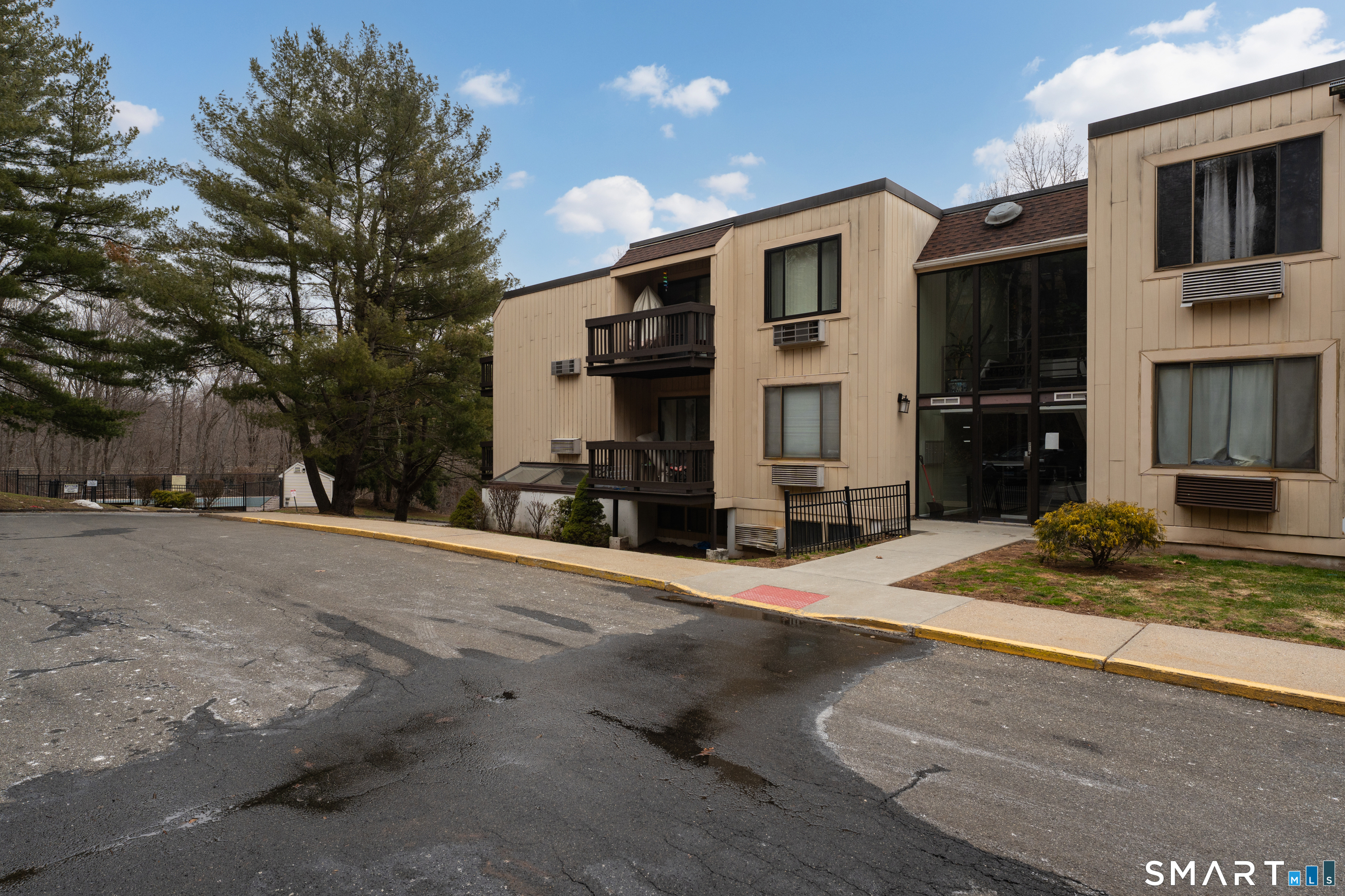 175 Mill Pond Road Unit: 444
