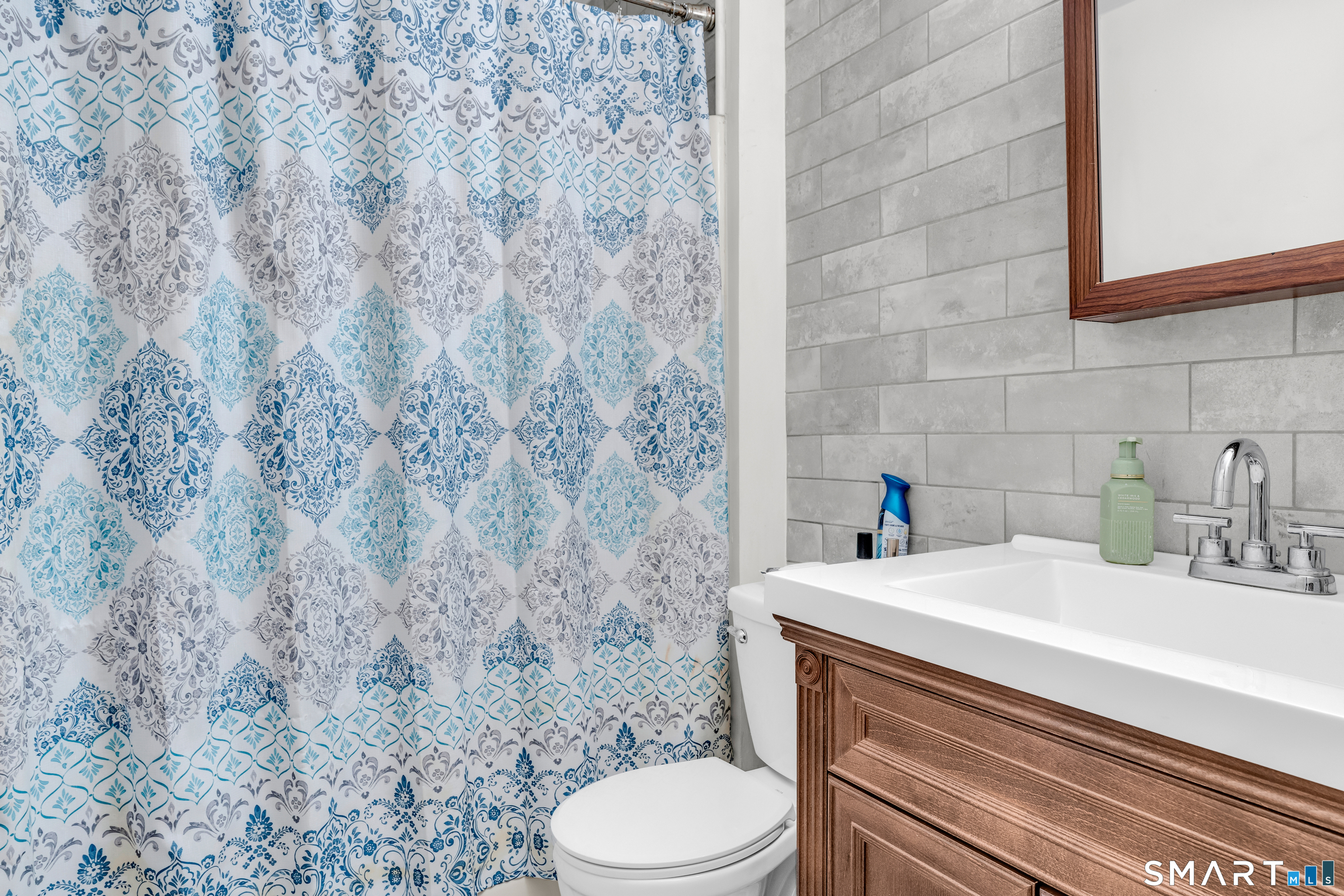 175 Mill Pond Road Unit: 444
