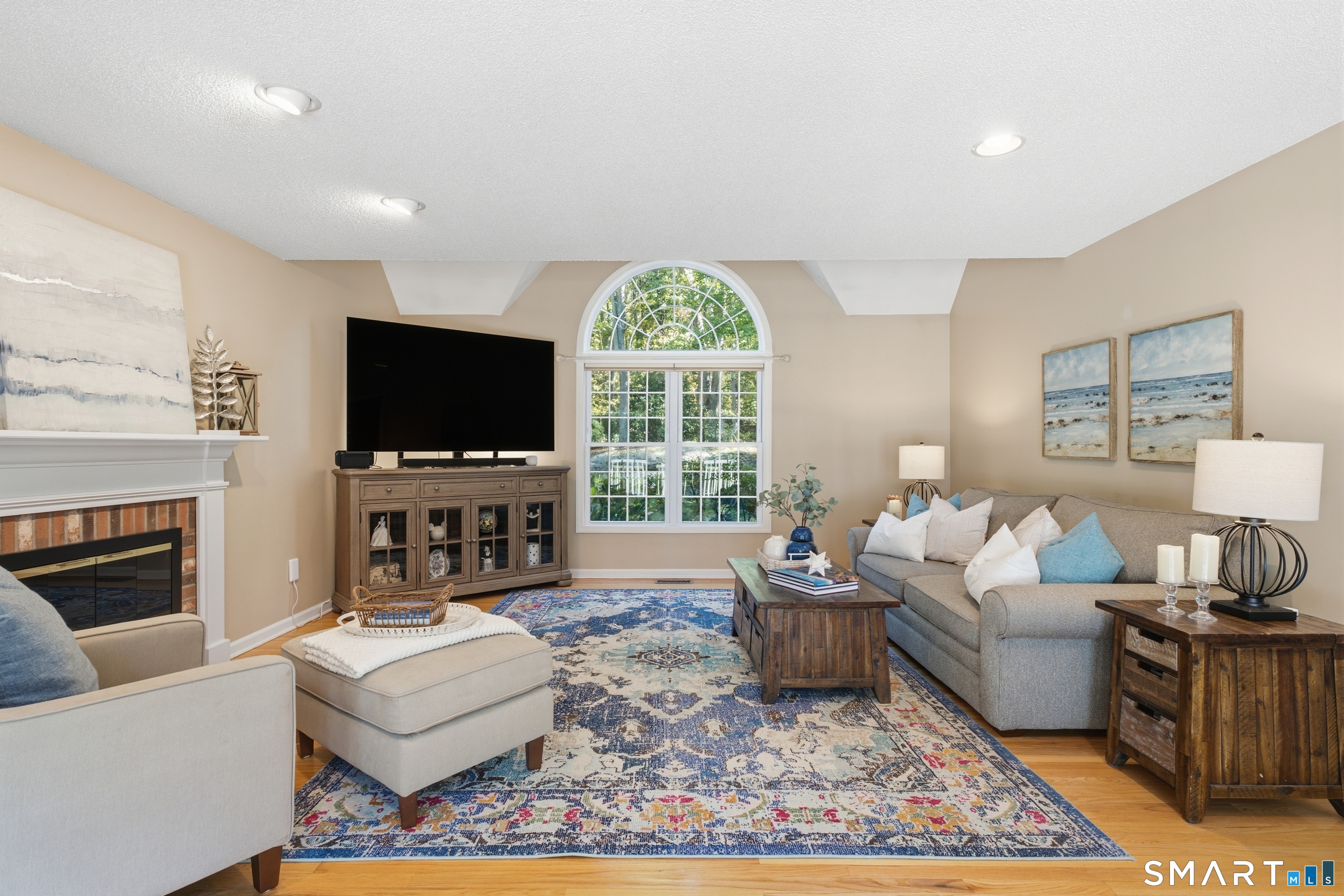 7 Laurel Ridge Road