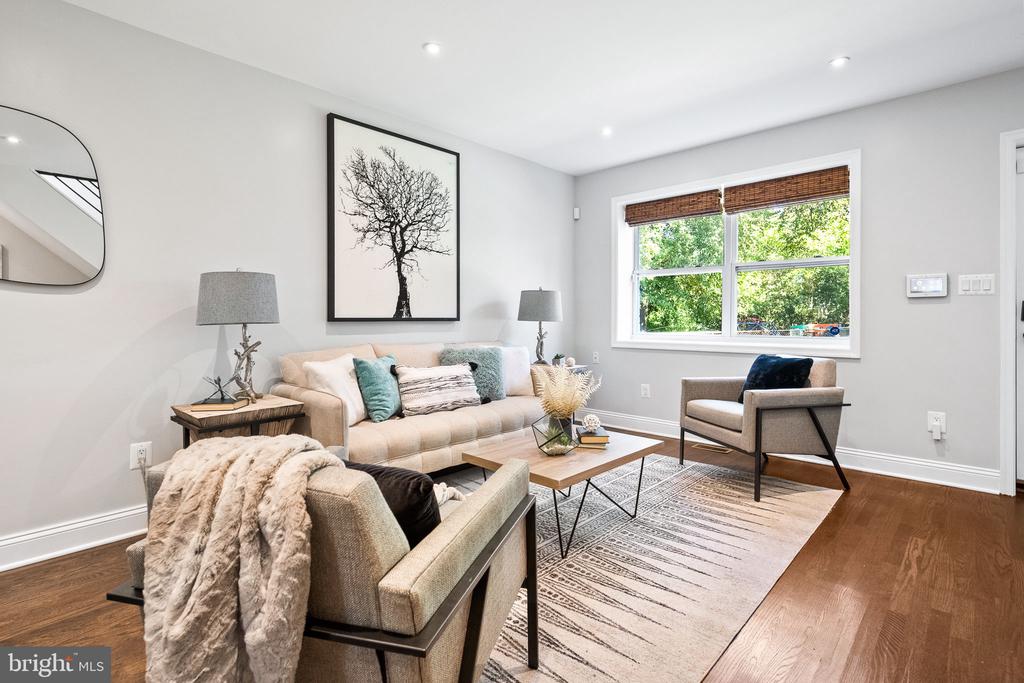 1323 Talbert Ter SE