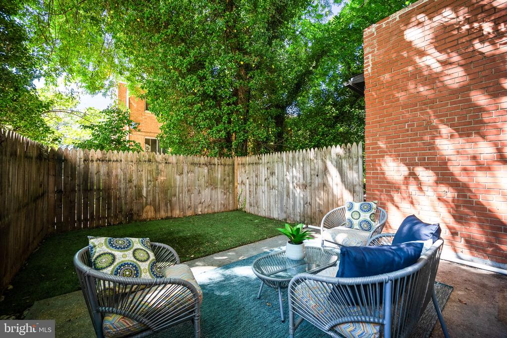 1323 Talbert Ter SE