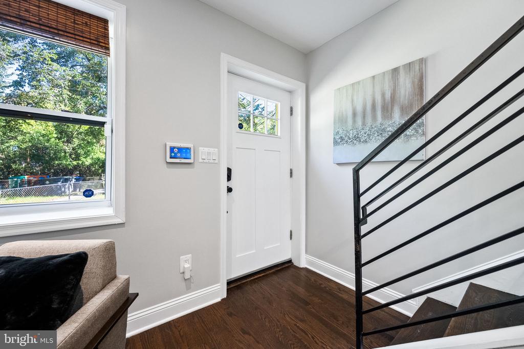 1323 Talbert Ter SE