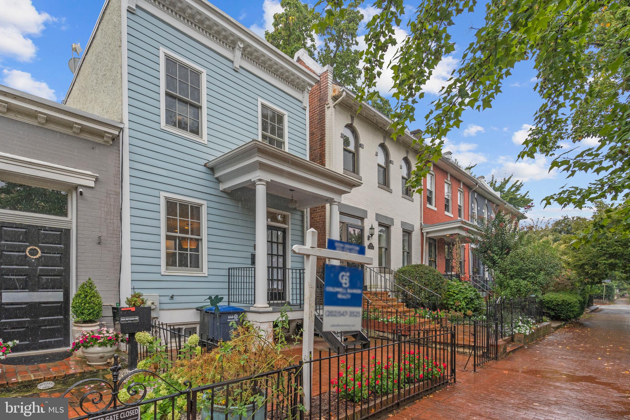 709 E STREET NE