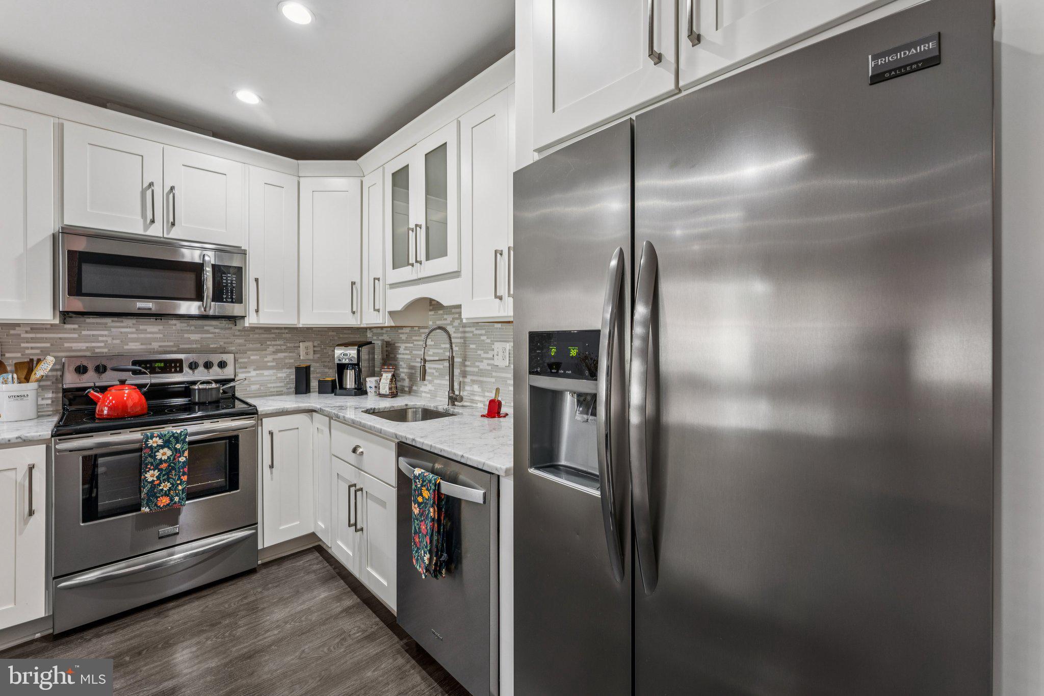 1833 CALIFORNIA STREET NW 203