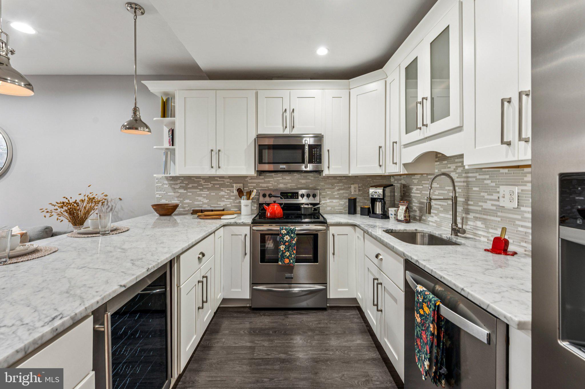 1833 CALIFORNIA STREET NW 203