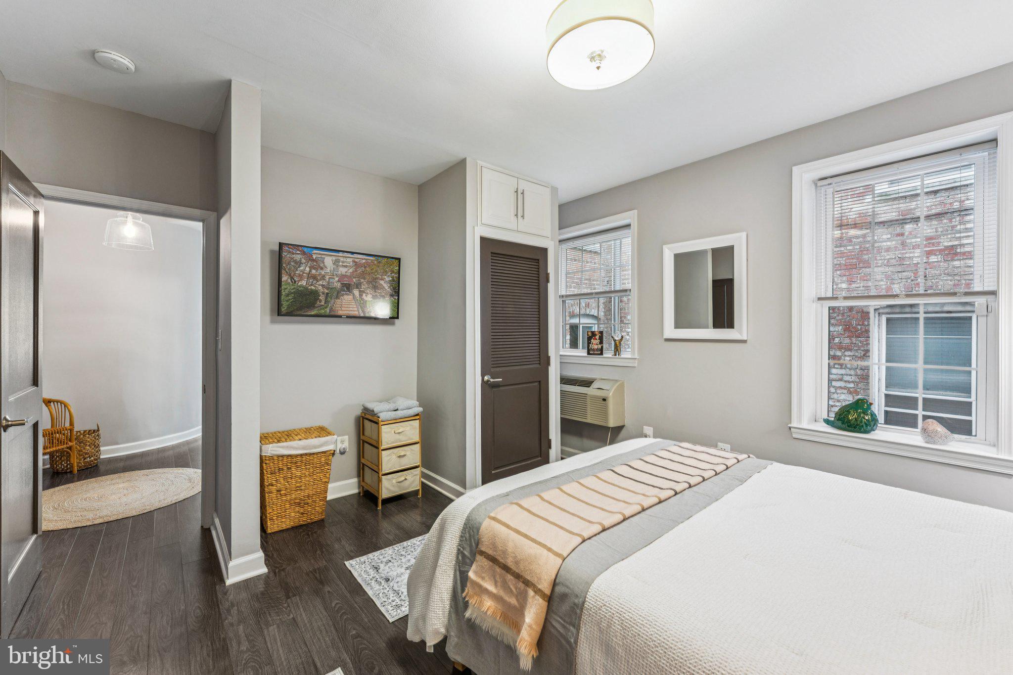 1833 CALIFORNIA STREET NW 203