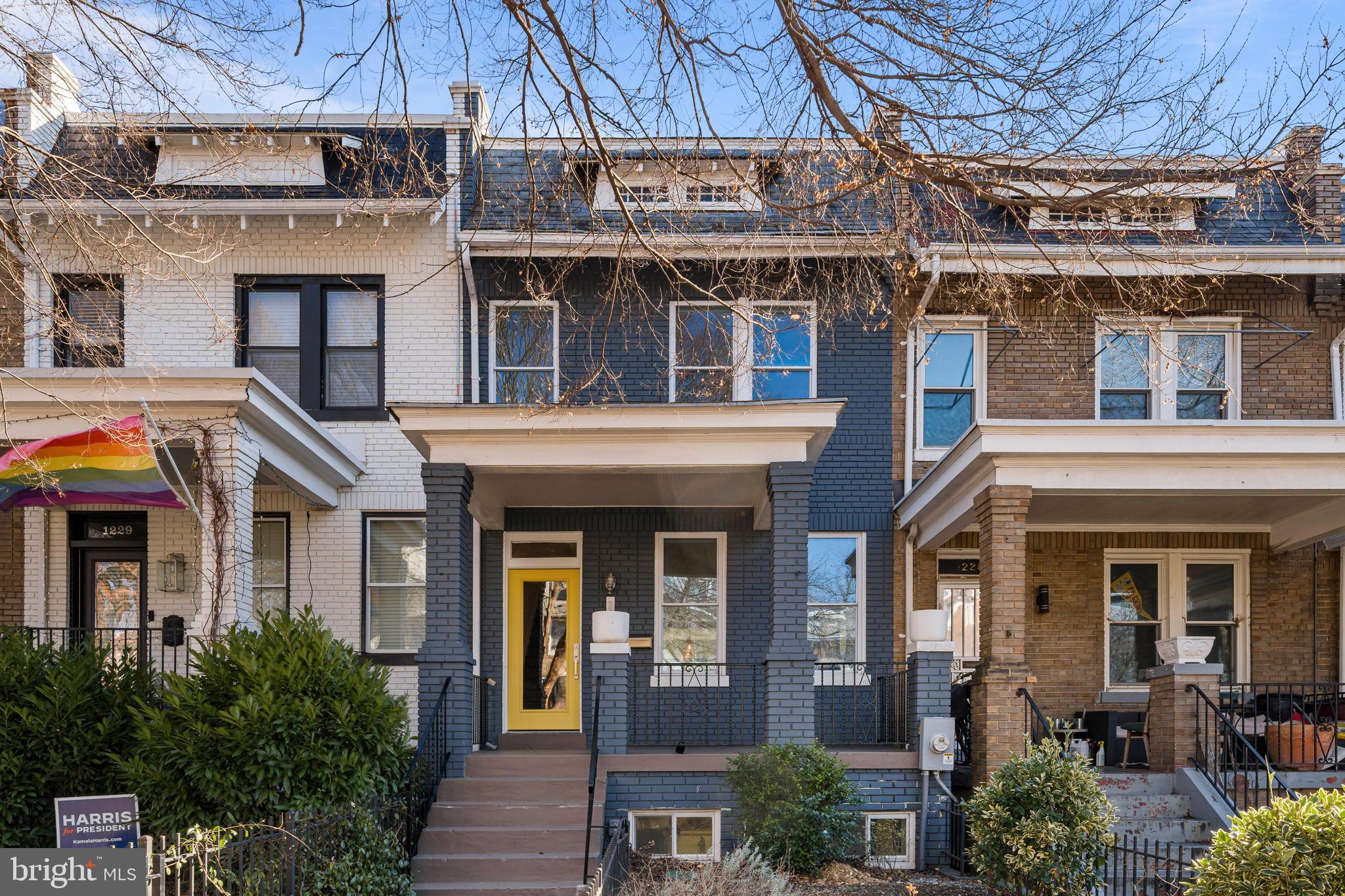 1227 TRINIDAD AVENUE NE