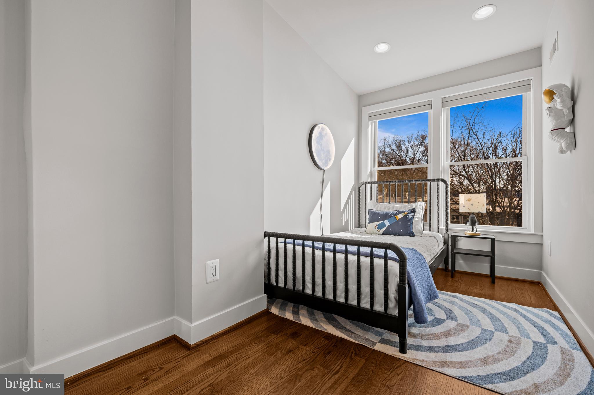 1227 TRINIDAD AVENUE NE