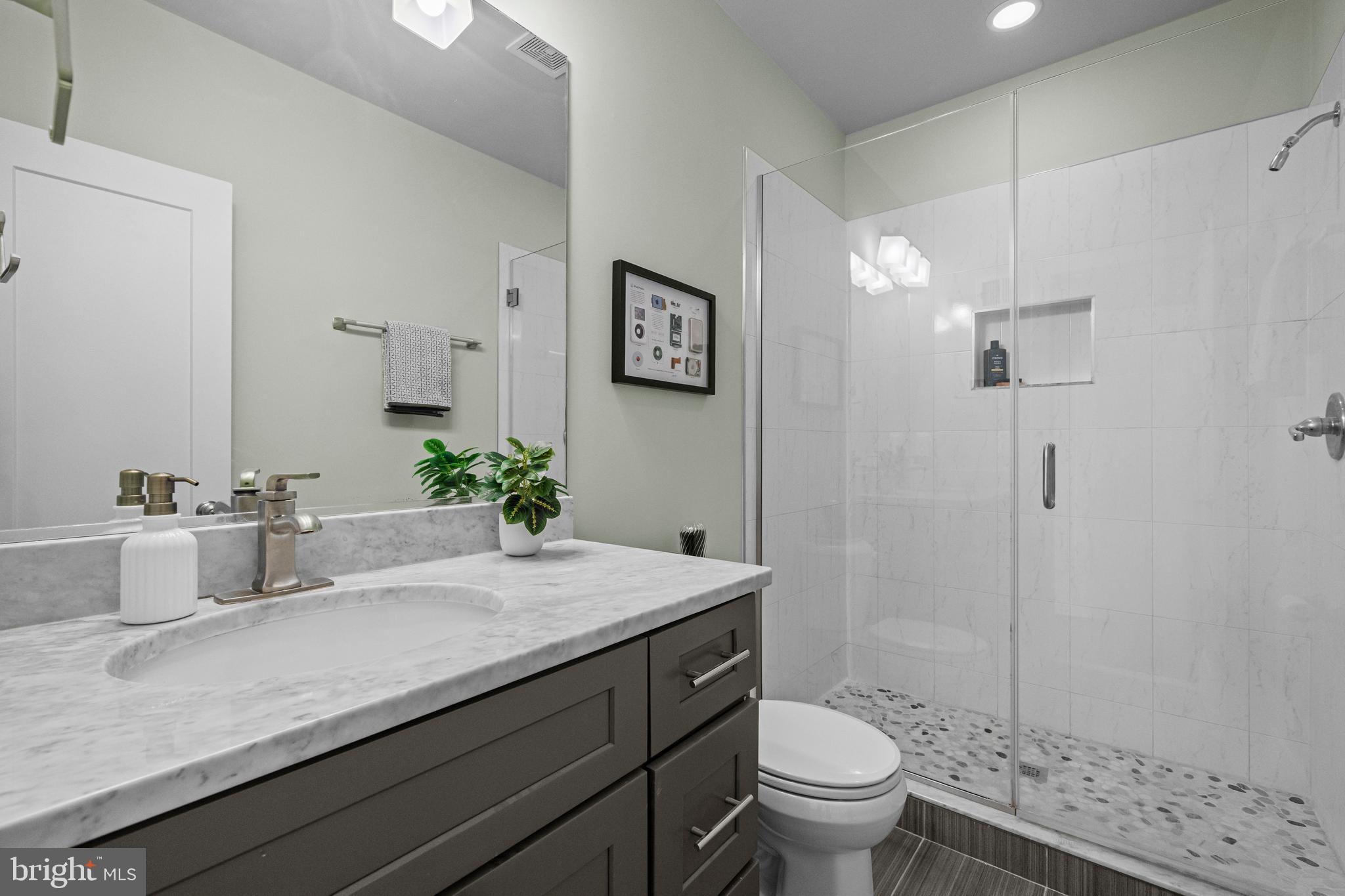 1227 TRINIDAD AVENUE NE