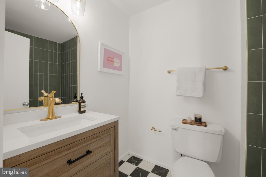1844 COLUMBIA ROAD NW Unit: 204