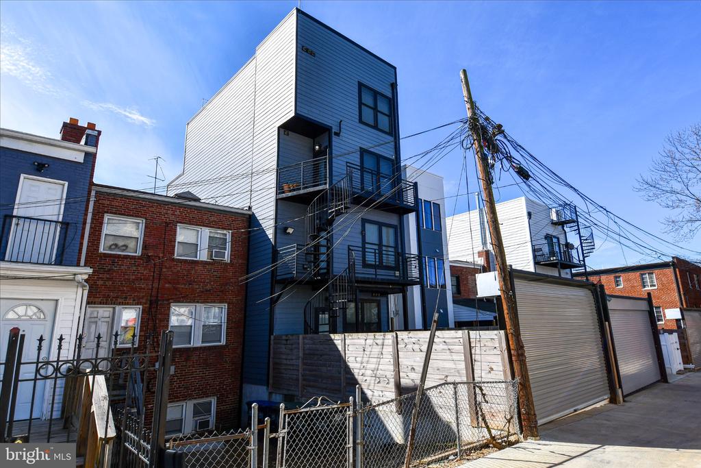 1632 K STREET NE Unit: 2