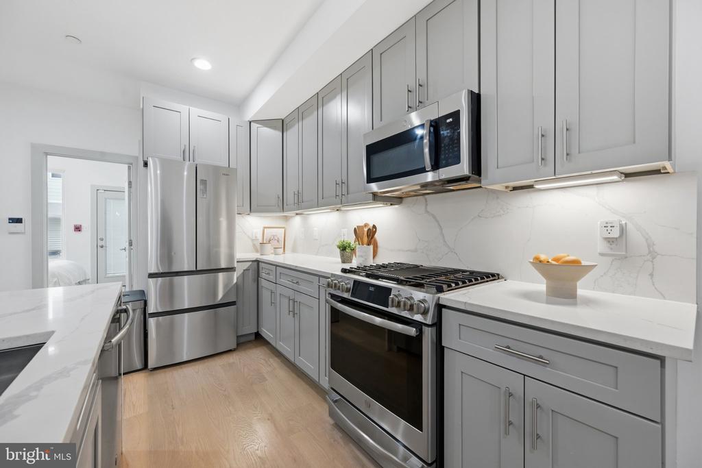 1632 K STREET NE Unit: 2