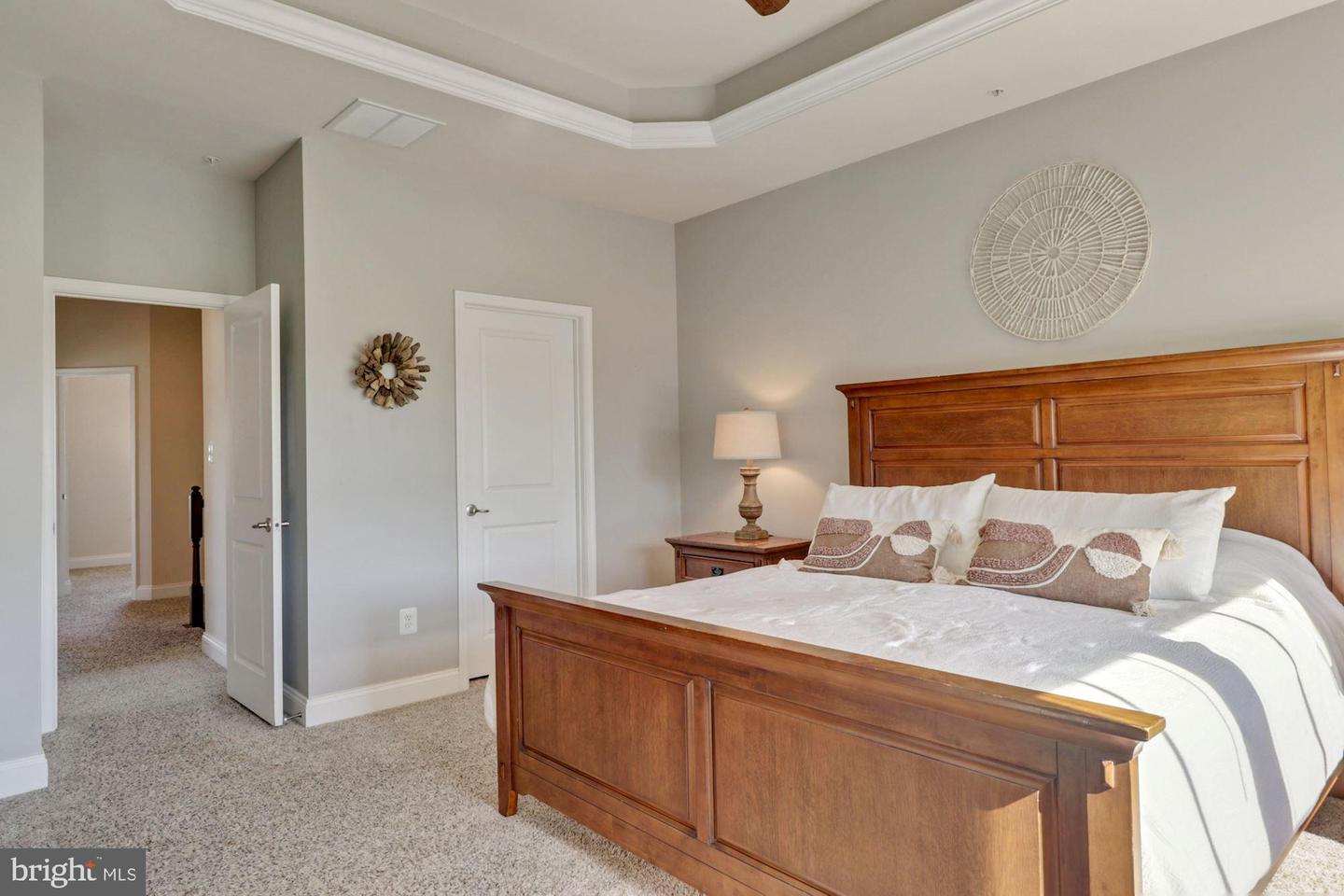 563 Fox River Hills Way