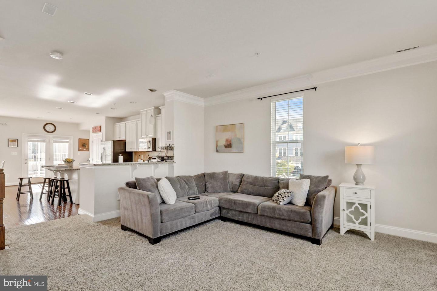 563 Fox River Hills Way