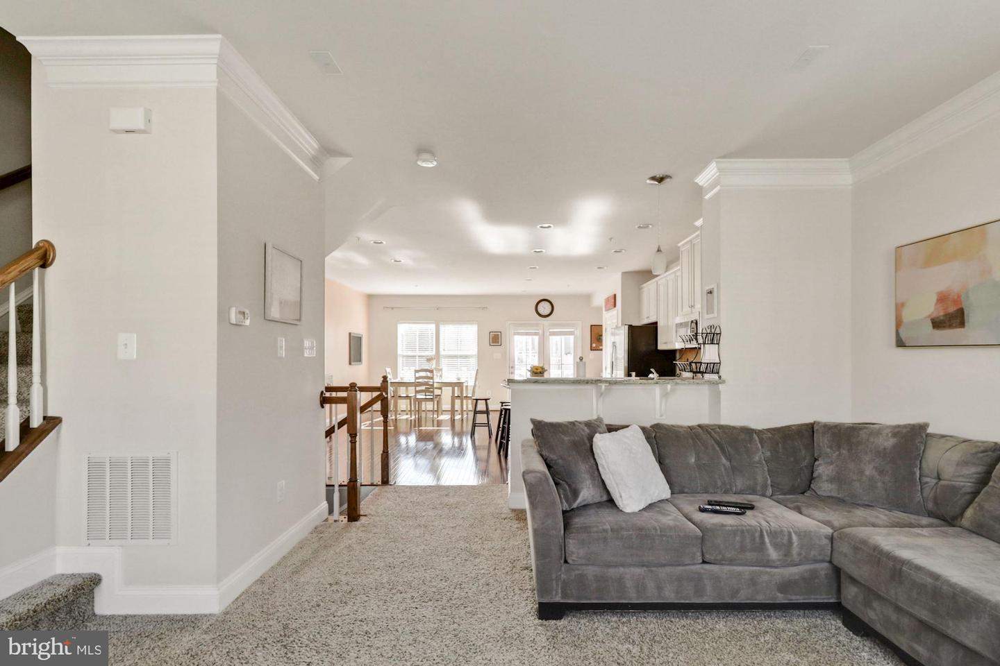 563 Fox River Hills Way