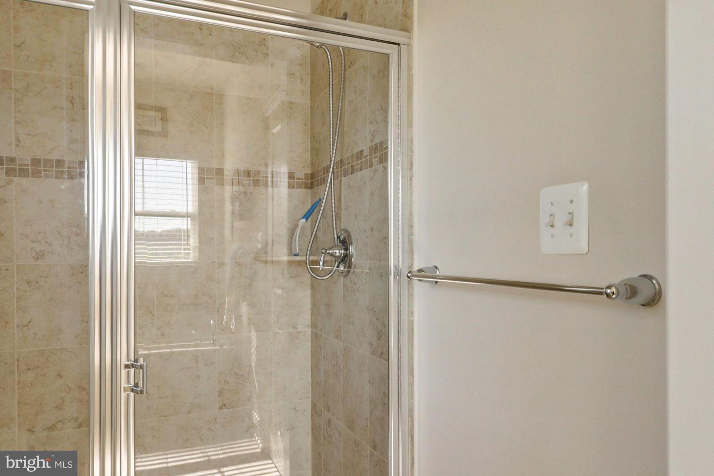 563 Fox River Hills Way