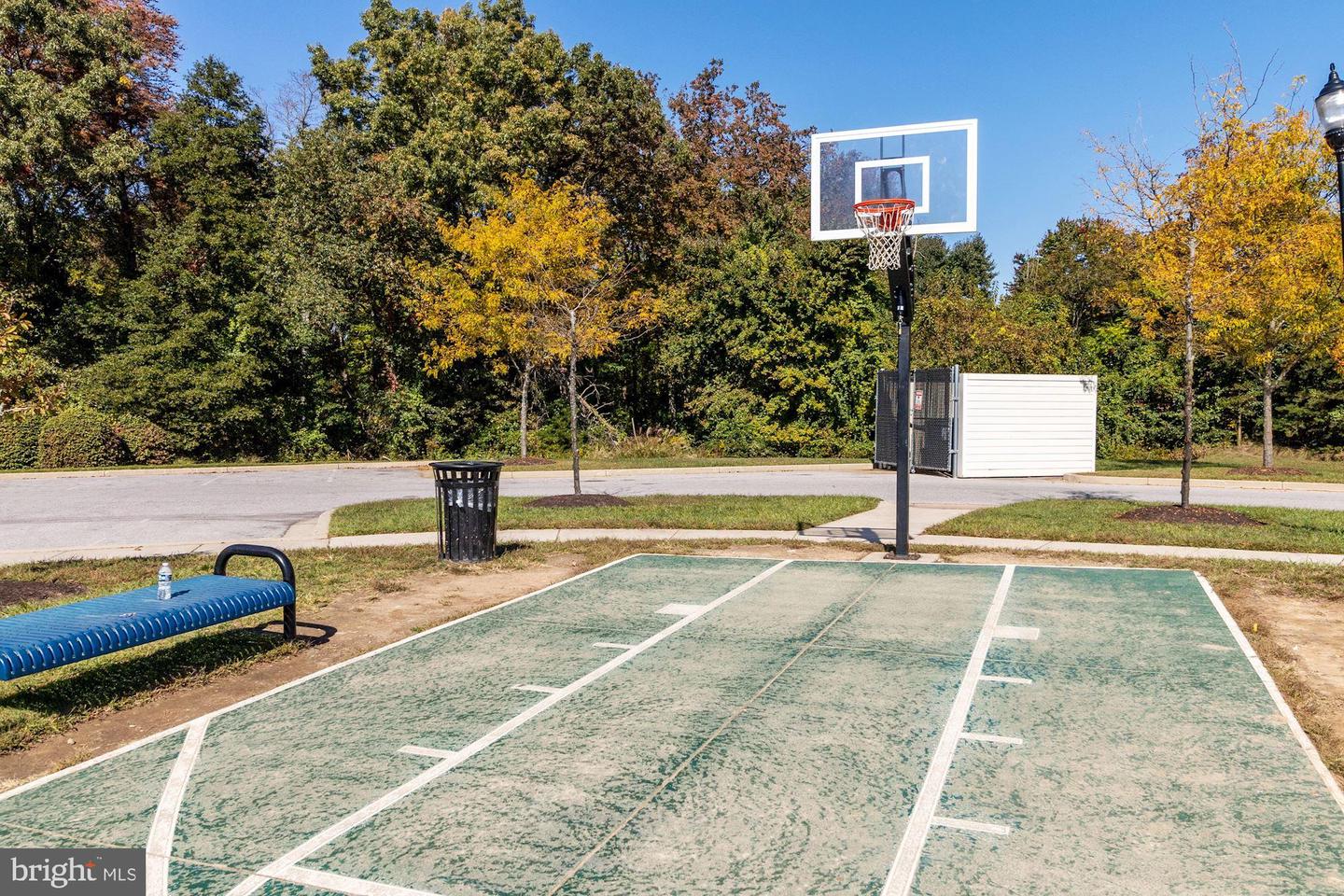 563 Fox River Hills Way