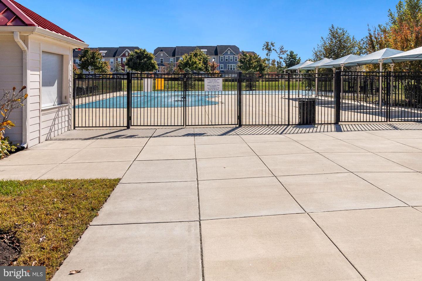 563 Fox River Hills Way