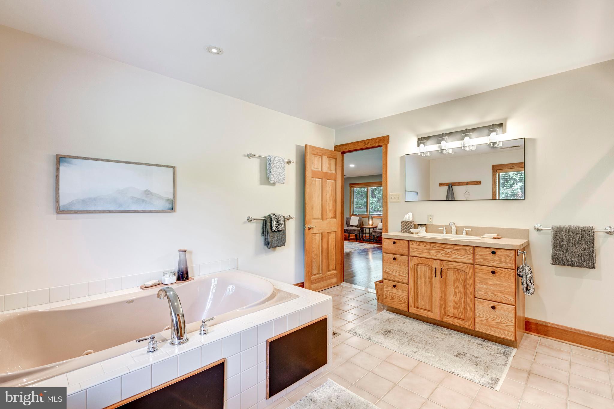 1844A SNYDERSBURG ROAD