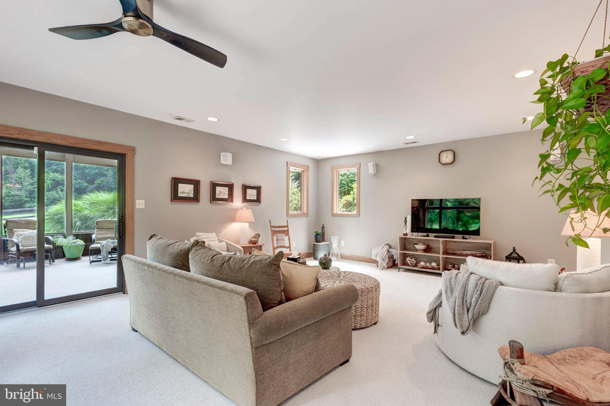 1844A SNYDERSBURG ROAD