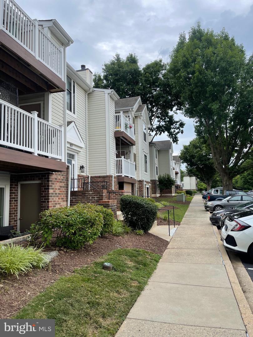 805-K Stratford Way #1200k