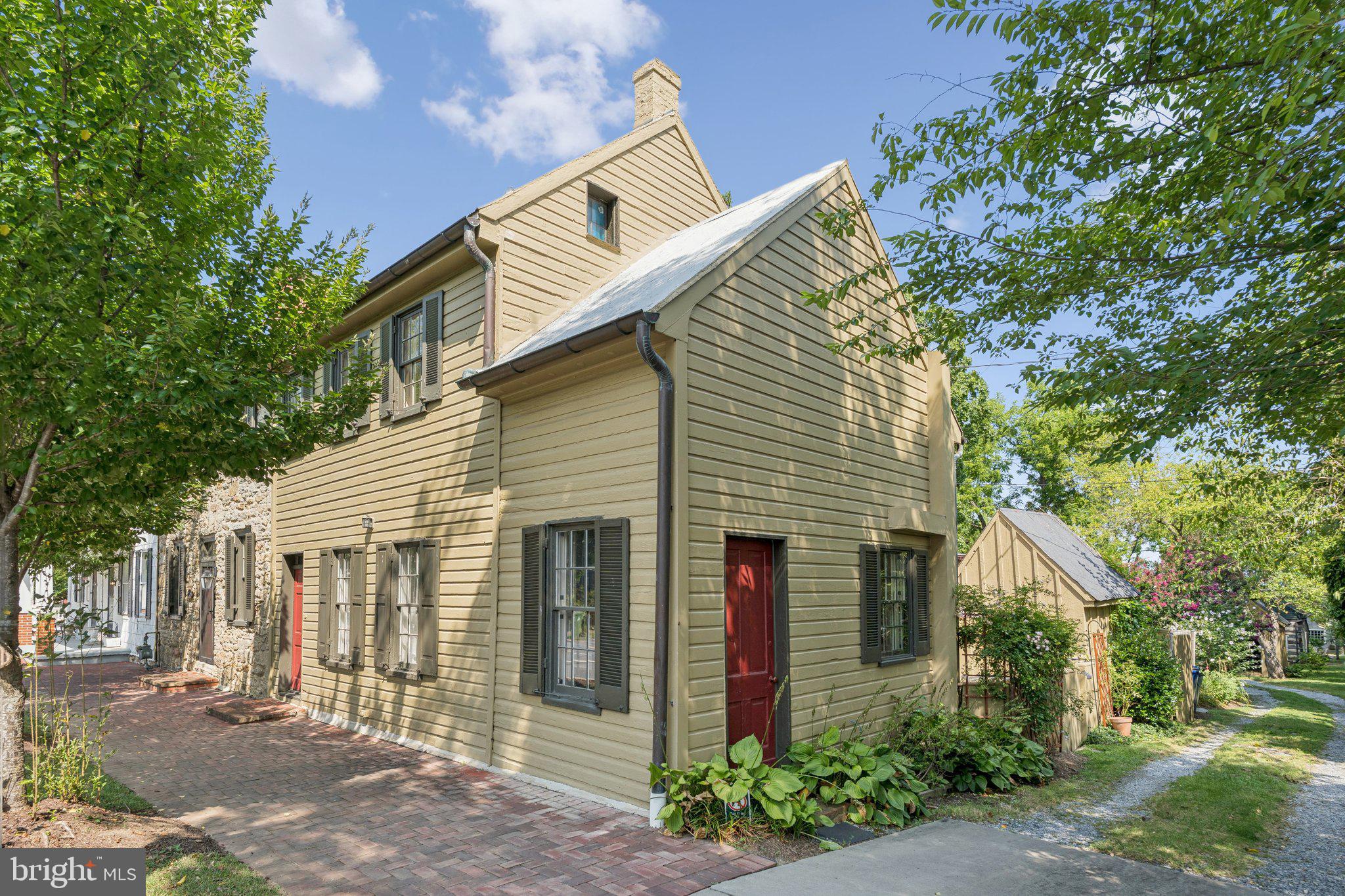 25 W MAIN STREET