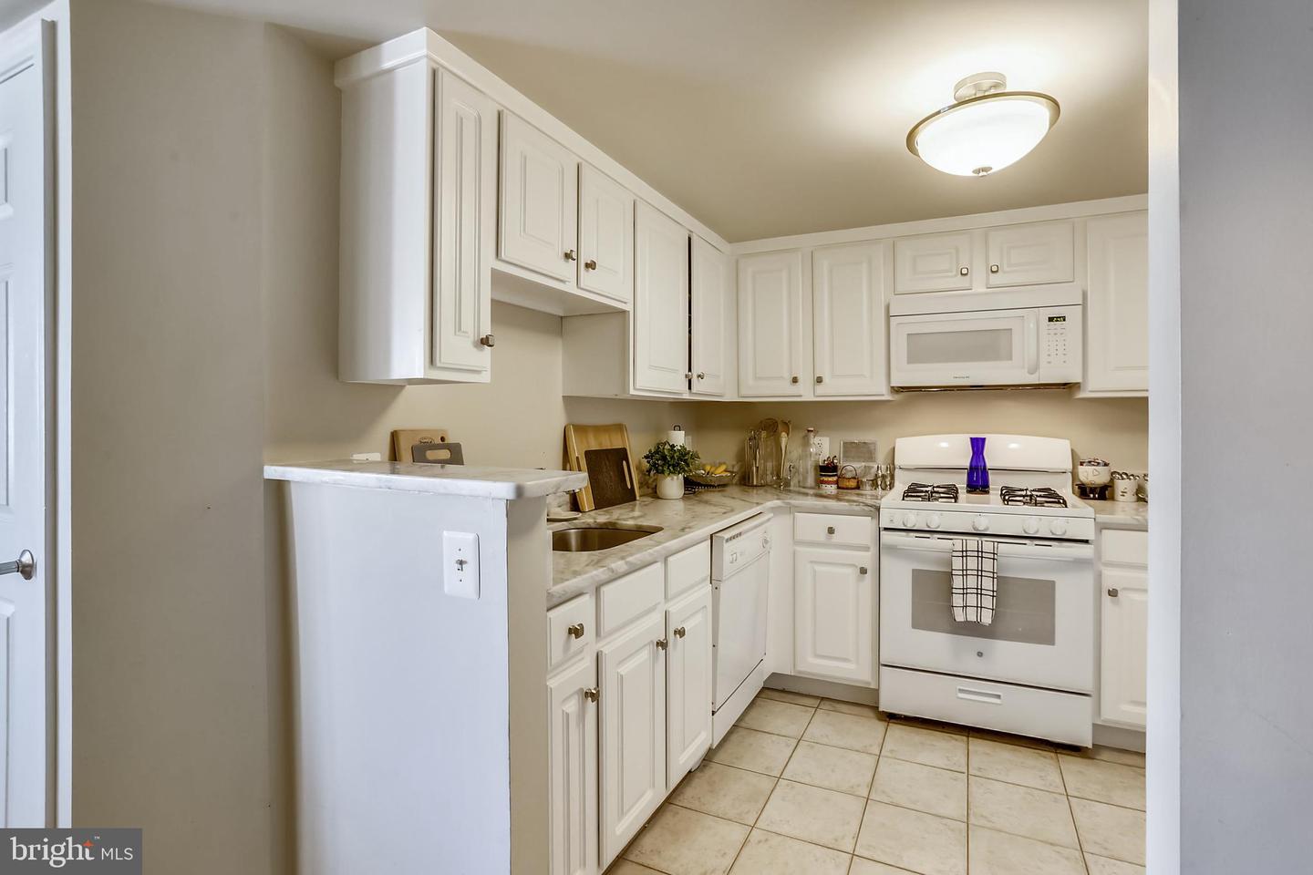 11710 Old Georgetown Rd #323