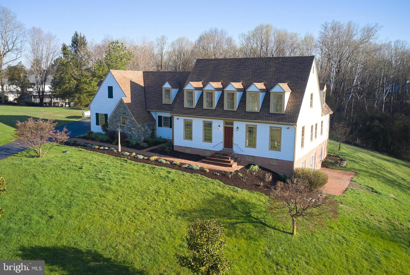 13426 Query Mill Rd