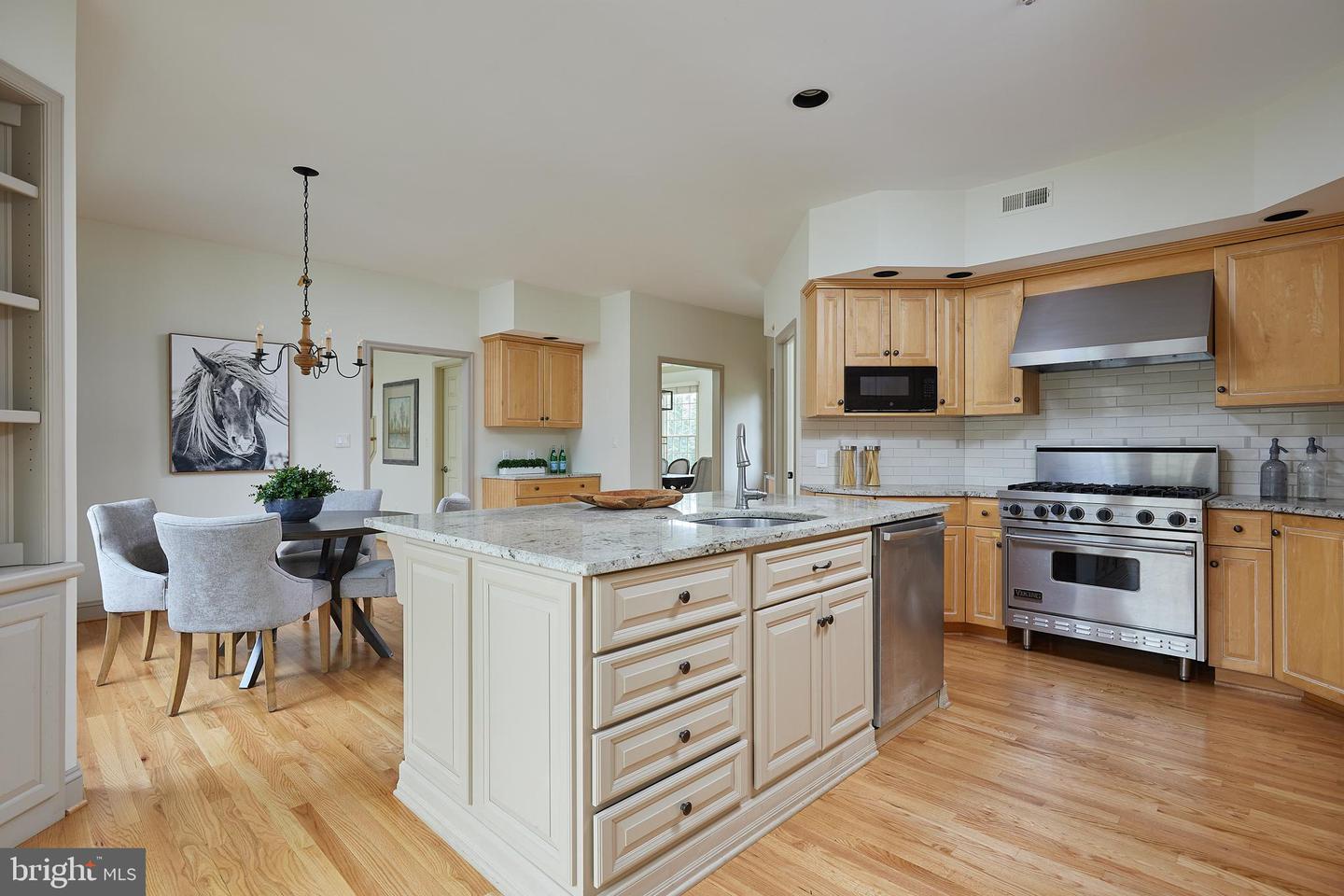 13426 Query Mill Rd