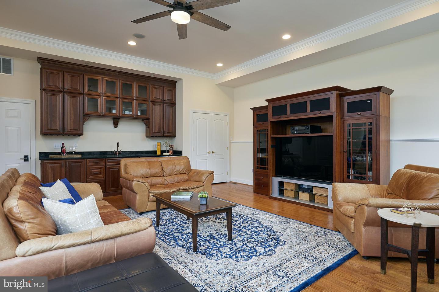 11315 Palatine Dr