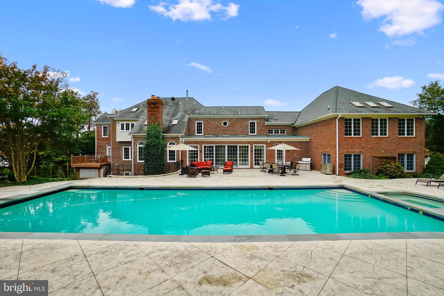 11315 Palatine Dr