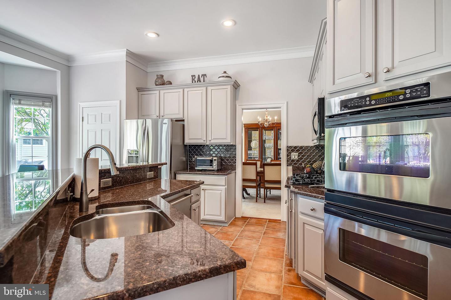 304 Summer Garden Way