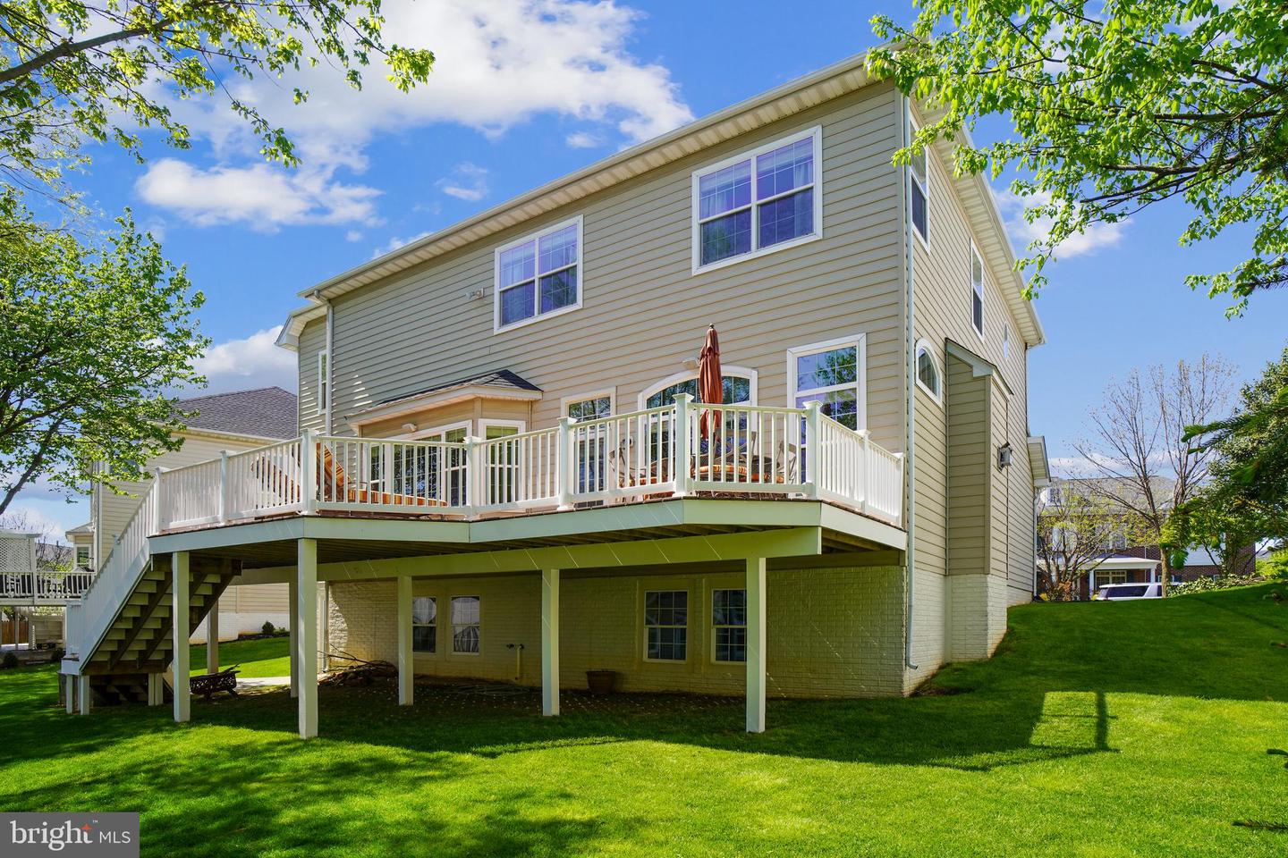 304 Summer Garden Way