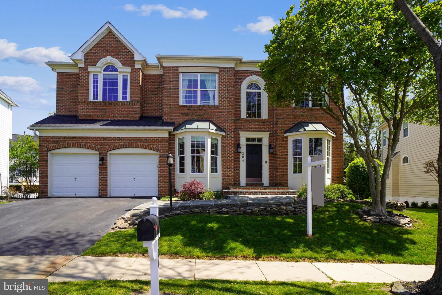 304 Summer Garden Way