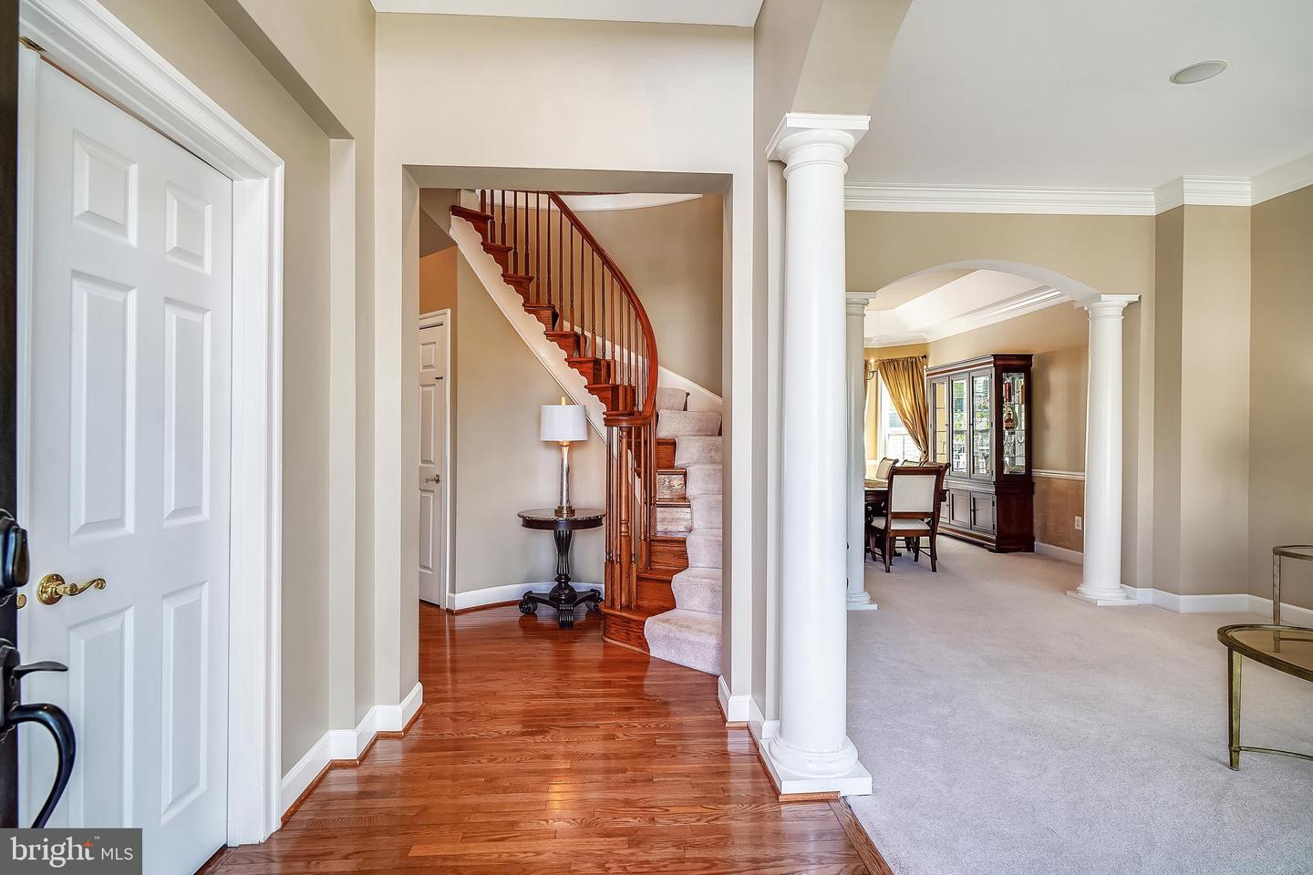 304 Summer Garden Way