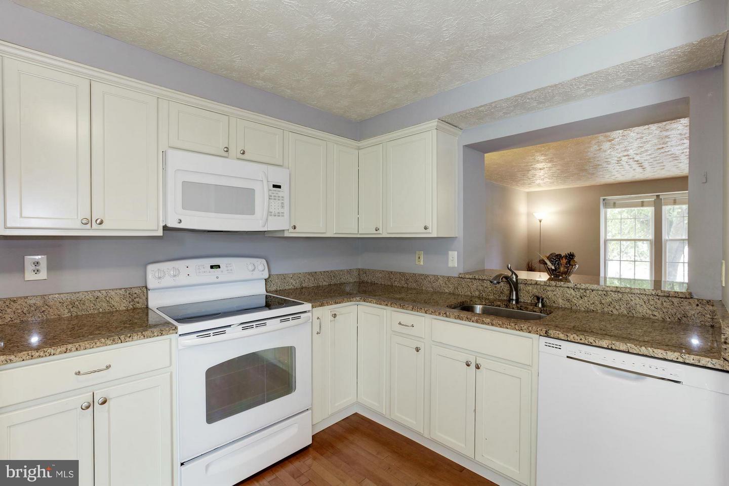 638 Coral Reef Dr