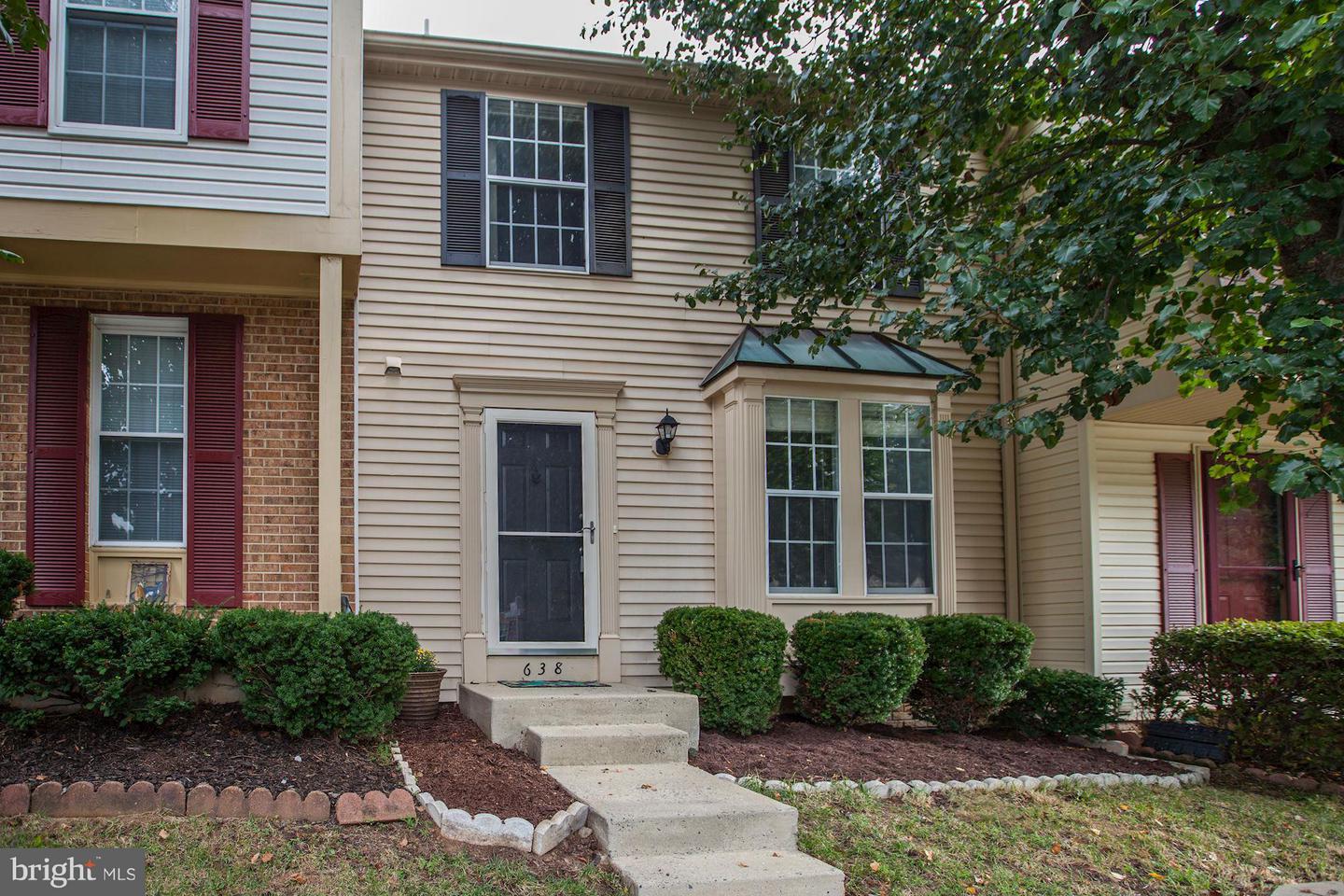638 Coral Reef Dr