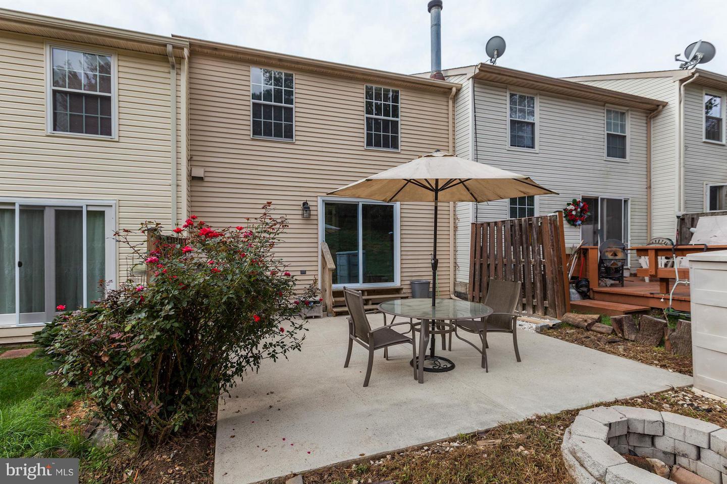 638 Coral Reef Dr