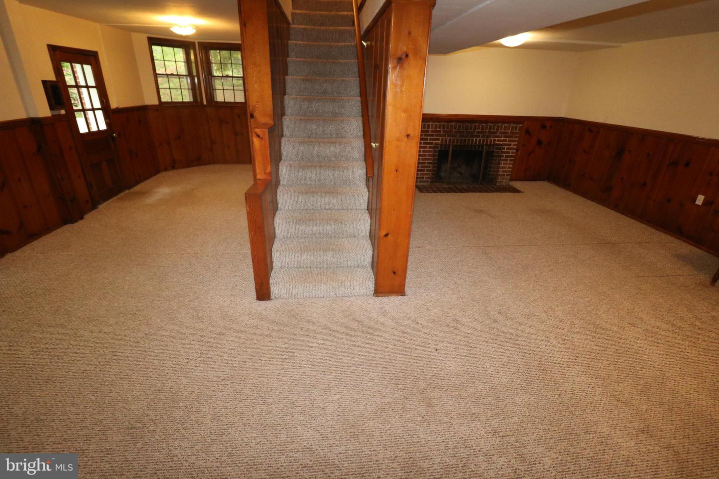 1601 Dale Dr