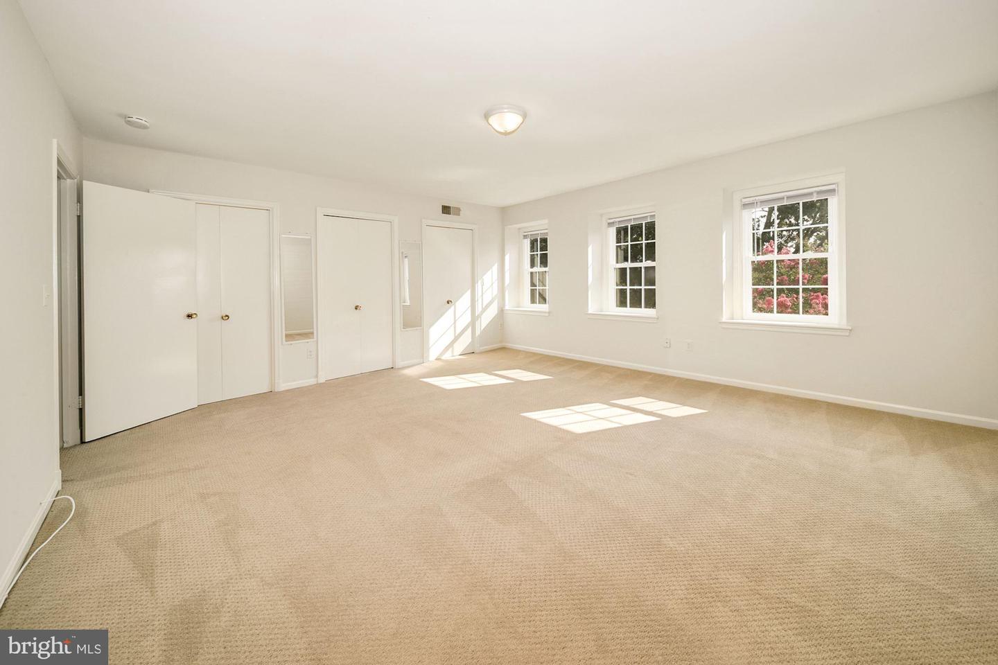 4843 Sangamore Rd #20