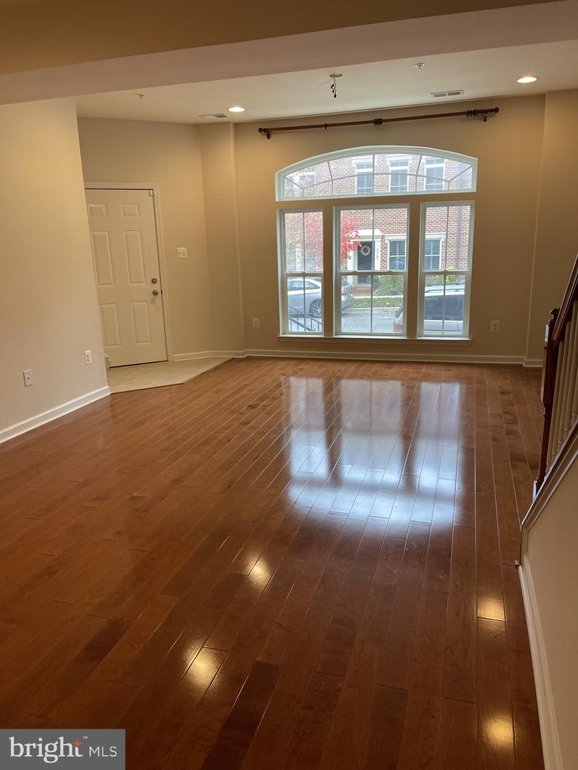 333 Community Center Ave