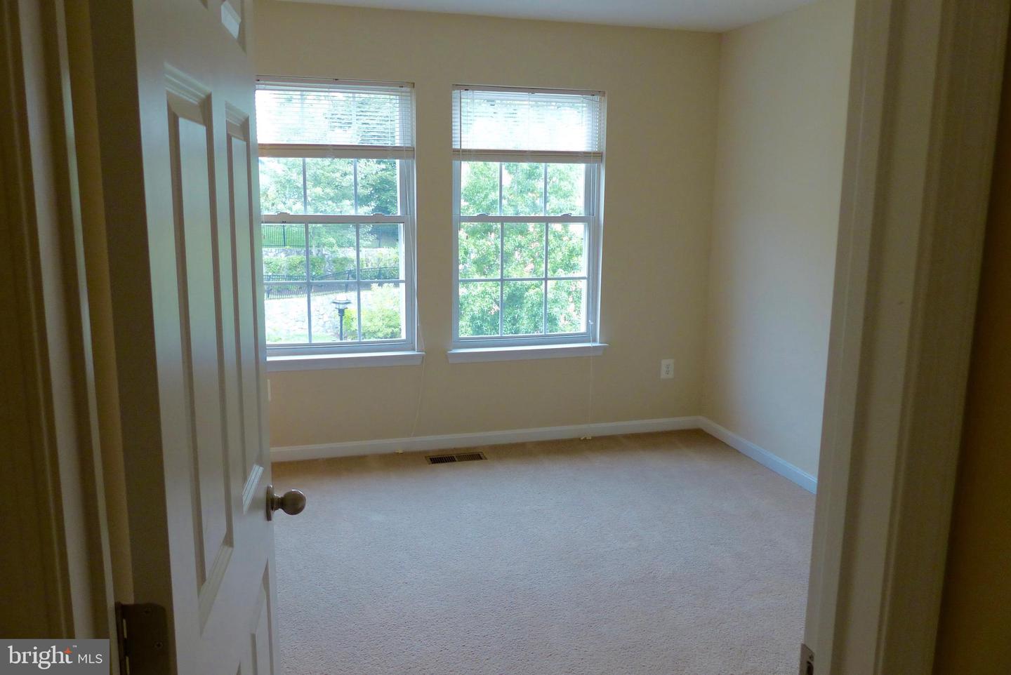 18701 Falling River Dr