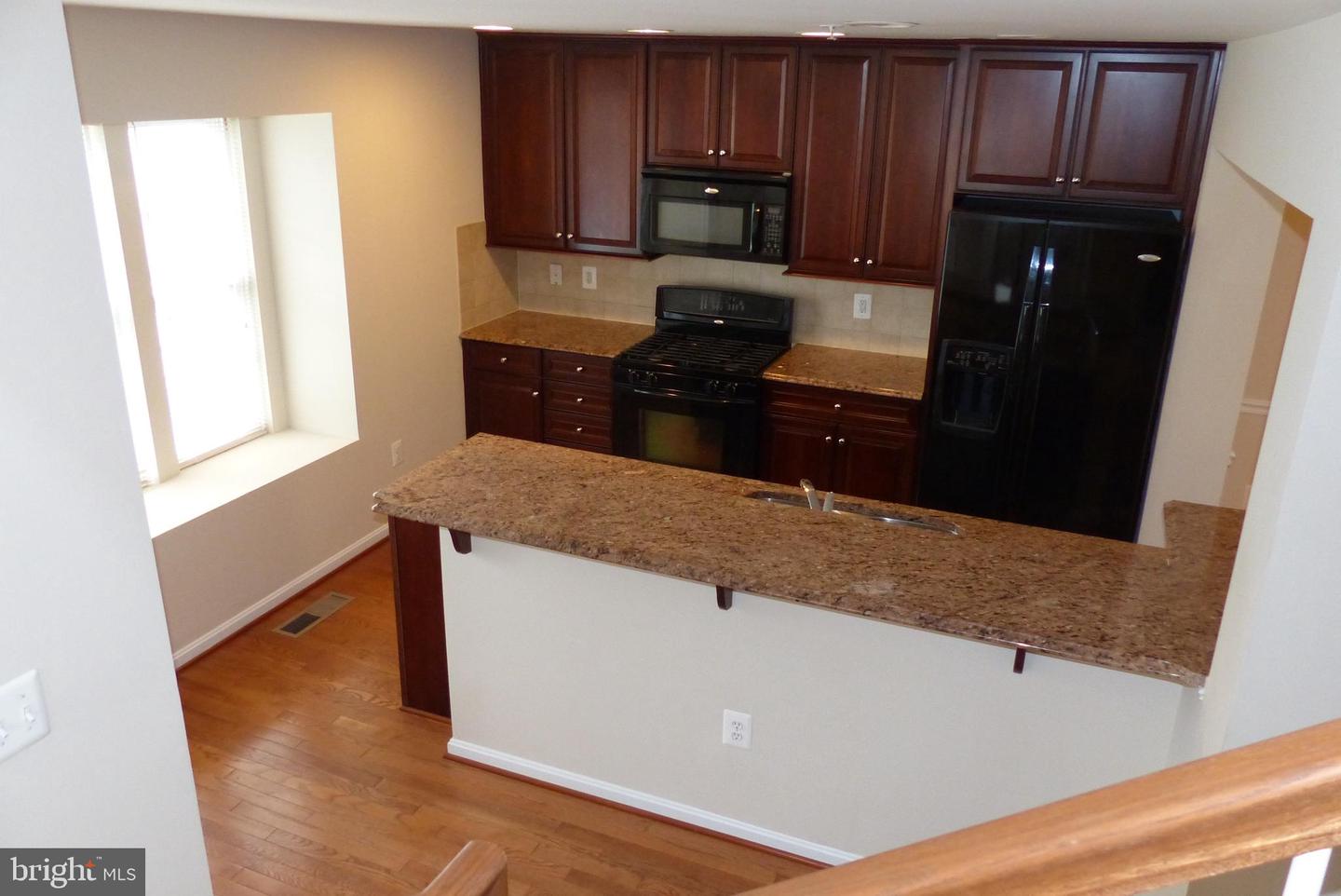 18701 Falling River Dr