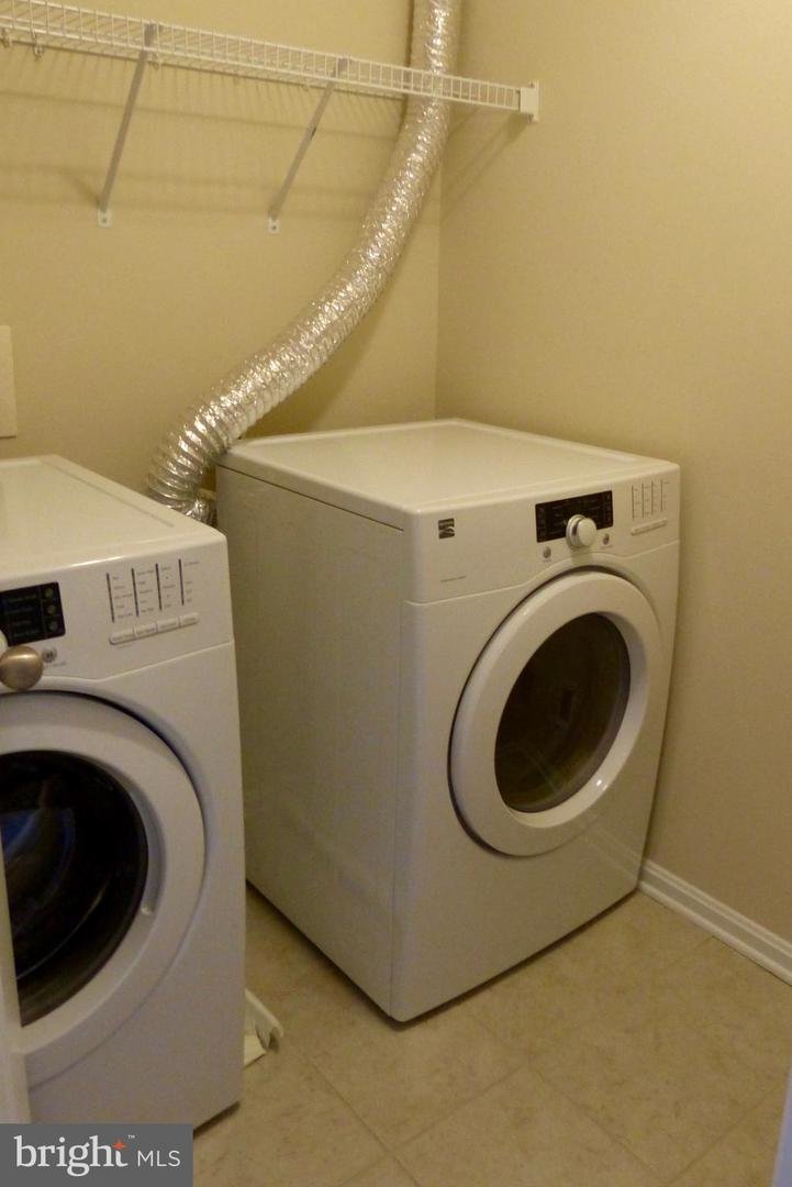 18701 Falling River Dr