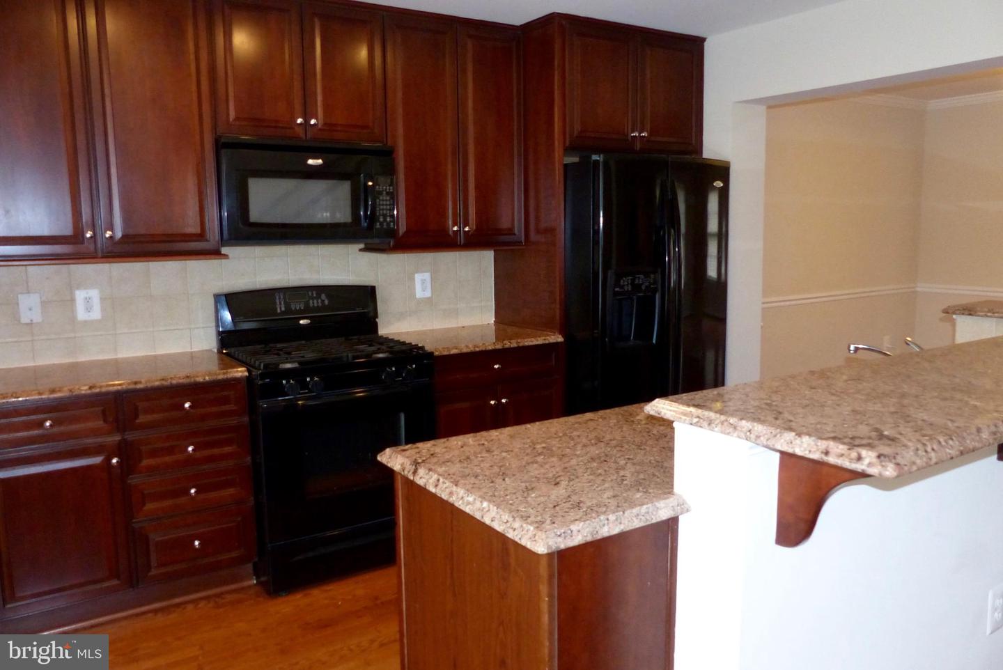 18701 Falling River Dr