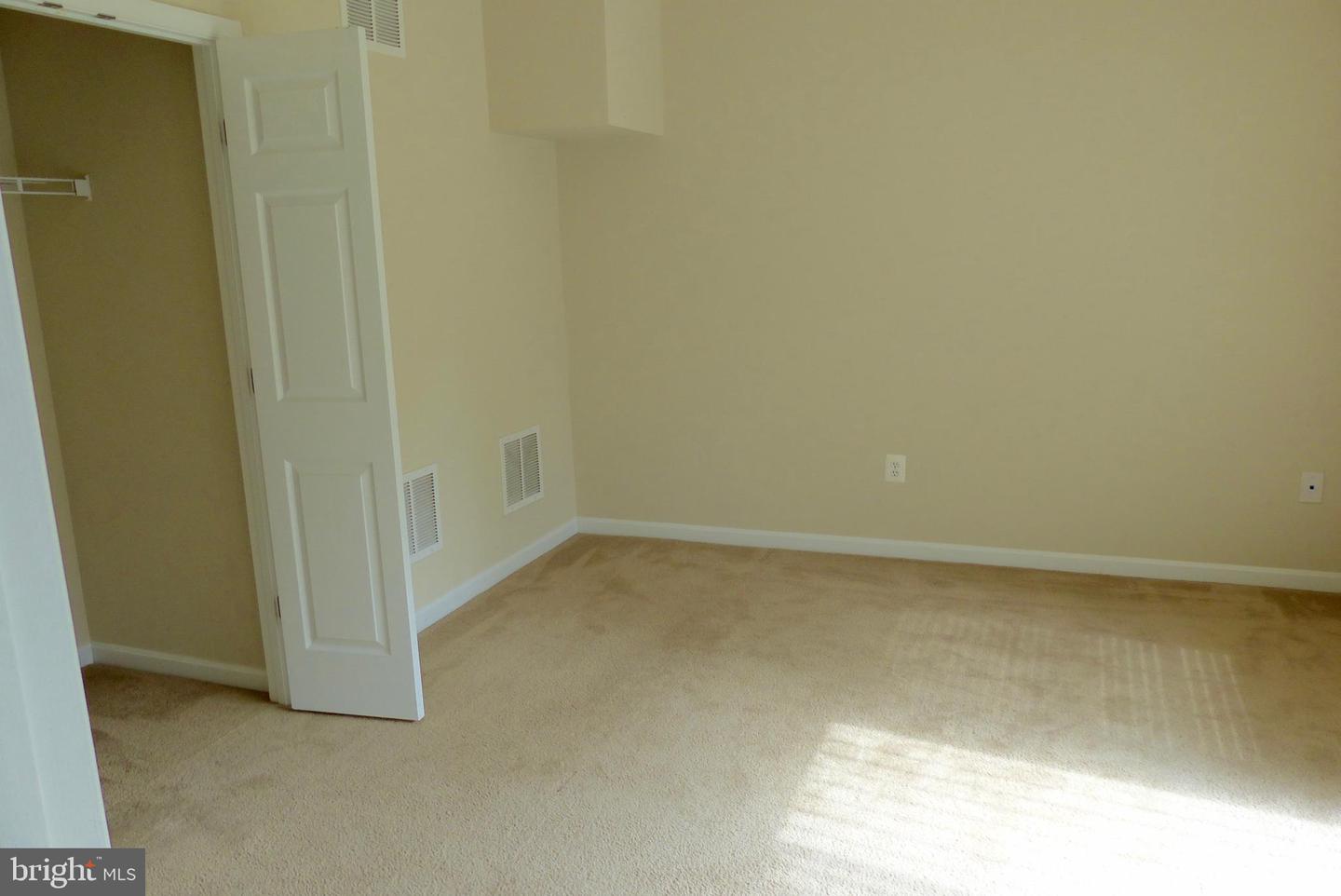 18701 Falling River Dr