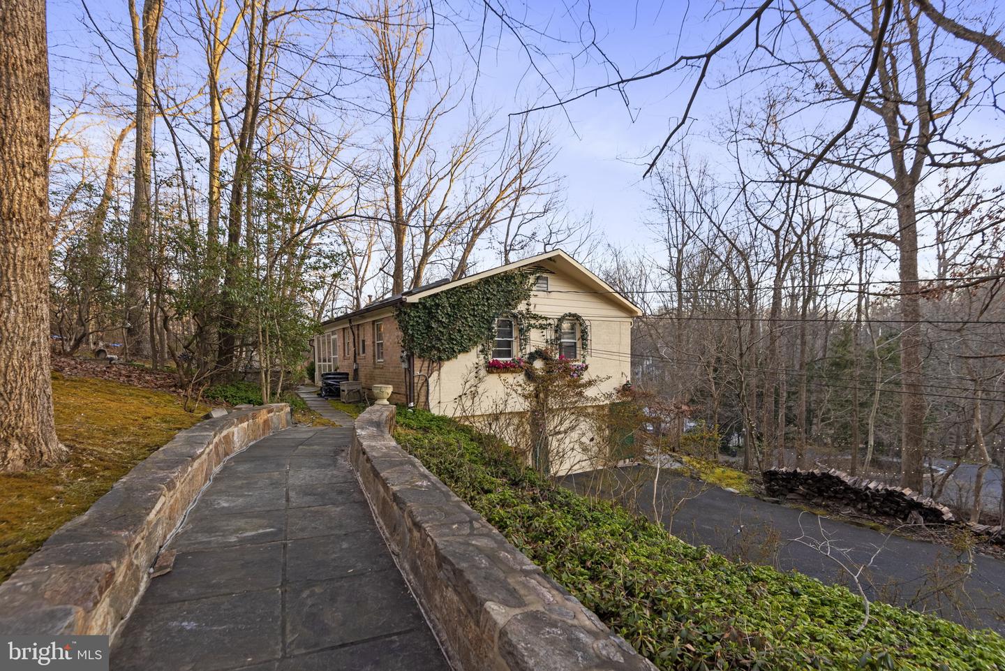 9109 N Branch Dr