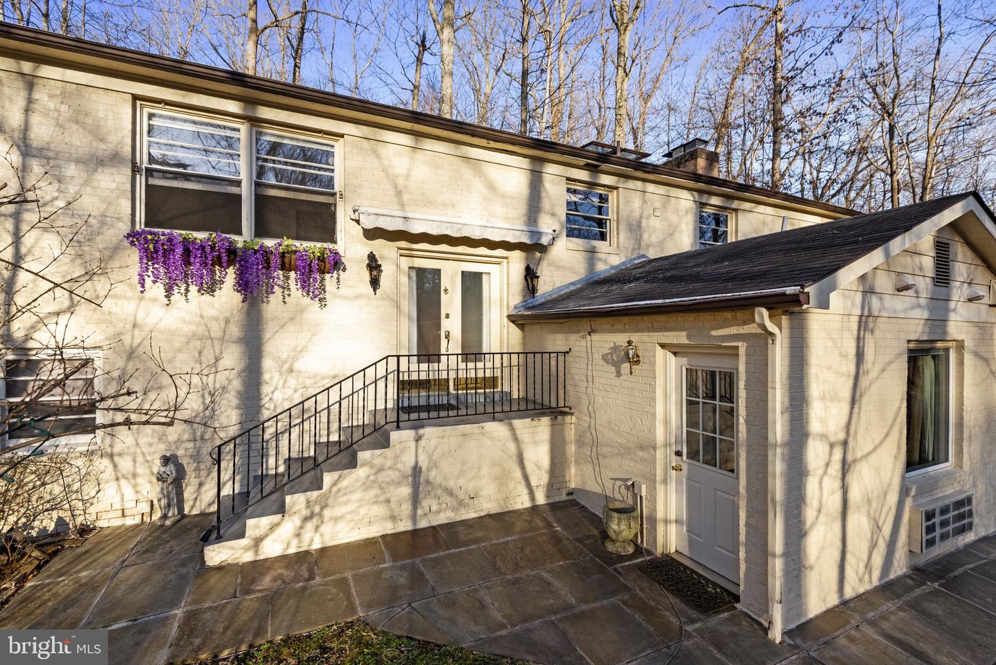 9109 N Branch Dr