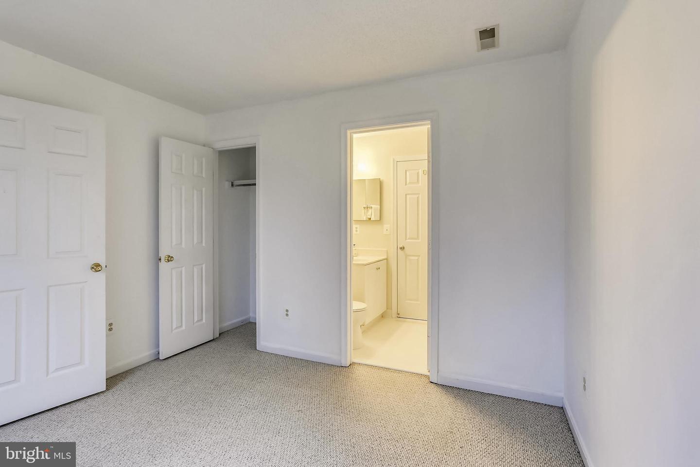 10010 Vanderbilt Cir #11-9